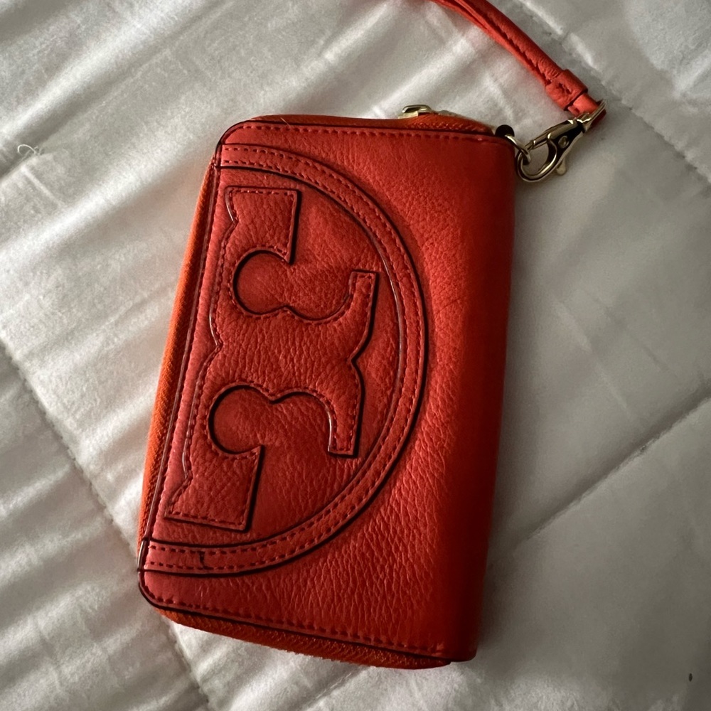 Toy Burch, wallet wristlet